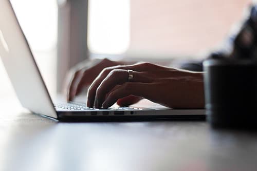 Cómo Determinar Si Una Empresa en Internet es Confiable o No