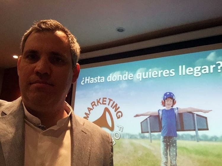 Mercadeo Global - Álvaro Mendoza