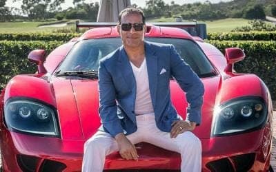 De inmigrante discriminado a magnate de los bienes raíces