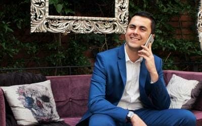 Cris Urzúa: de tocar batería a tocar almas e impactar vidas