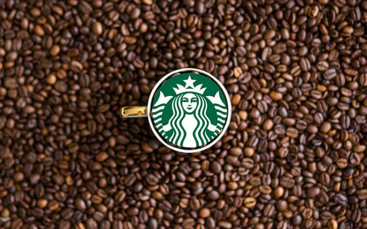 Starbucks sabe muy bien quién es el genio del marketing. ¿Y tú?