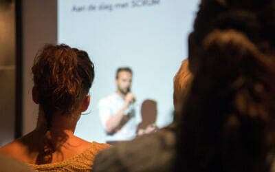 Por qué el mundo necesita más líderes y menos expertos